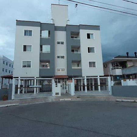 Apartamento Completo Com Garagem E Churrasqueira. Palhoça Eksteriør billede